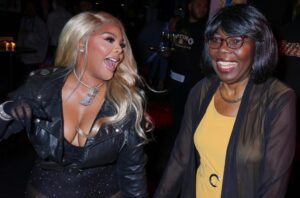 Lil Kim Pays Tribute to Notorious B.I.G.’s Mother Voletta Wallace